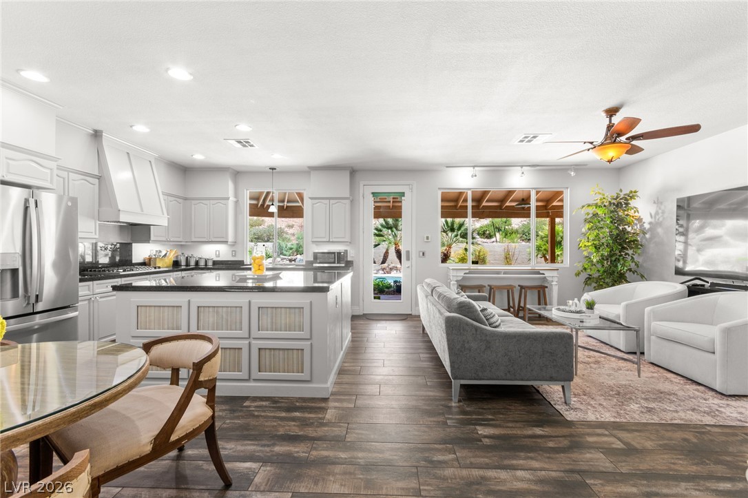 1522 Ravanusa Drive