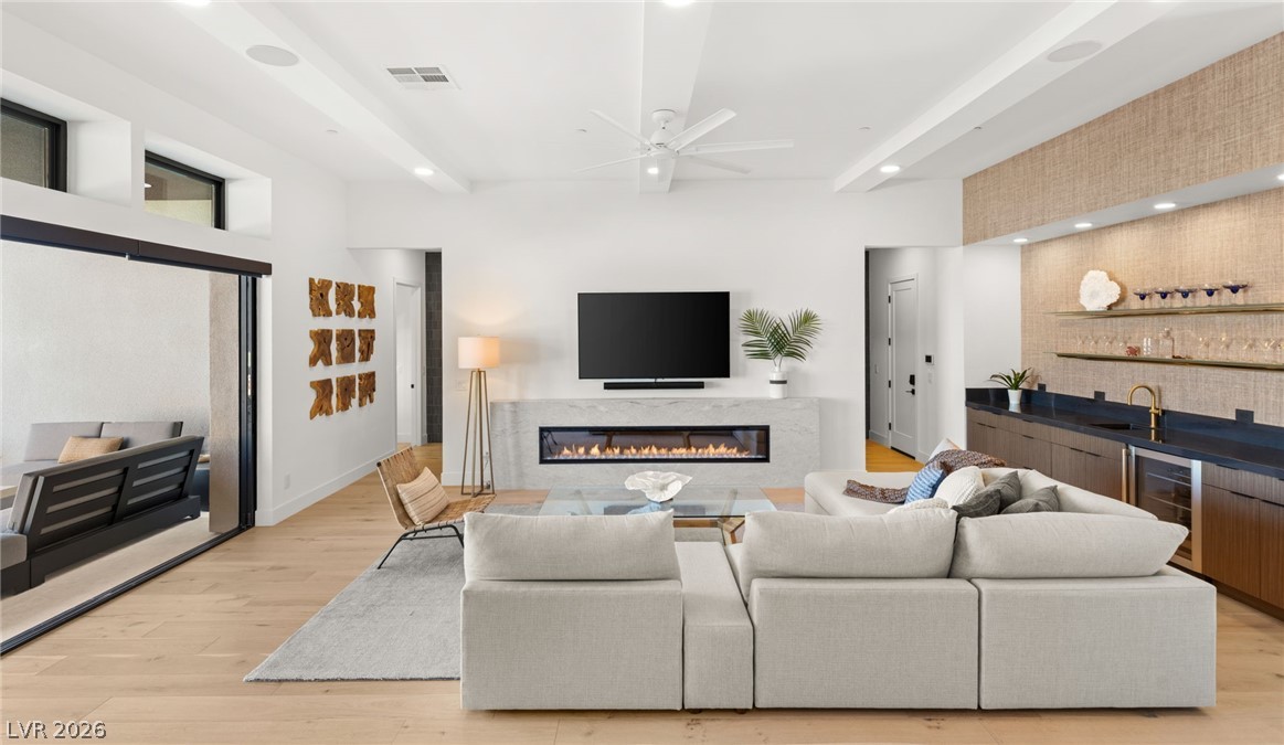 508 Vista Sunset Avenue