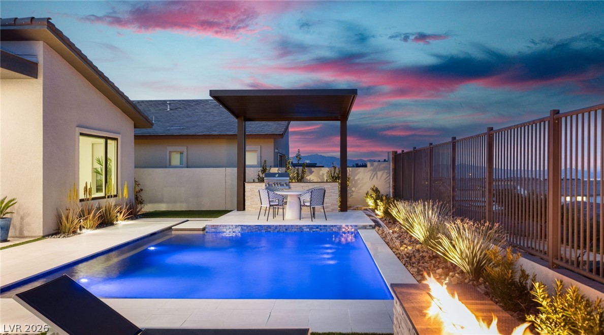 508 Vista Sunset Avenue