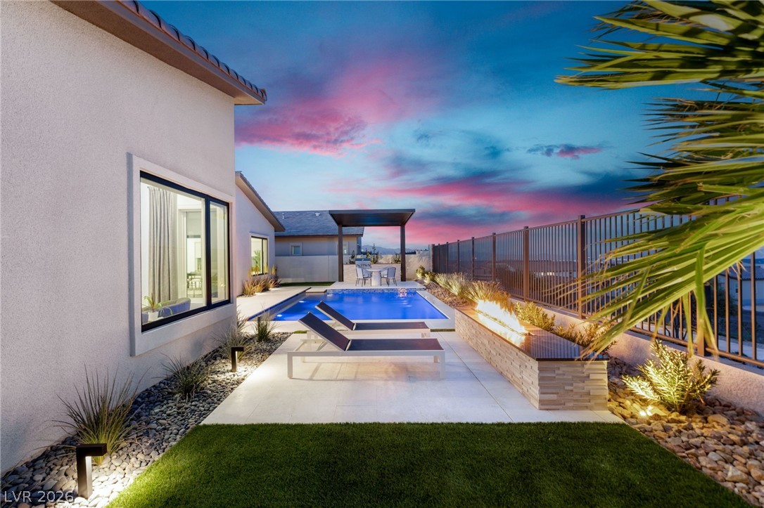 508 Vista Sunset Avenue