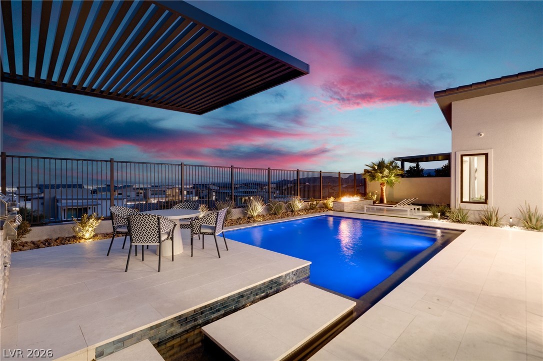 508 Vista Sunset Avenue