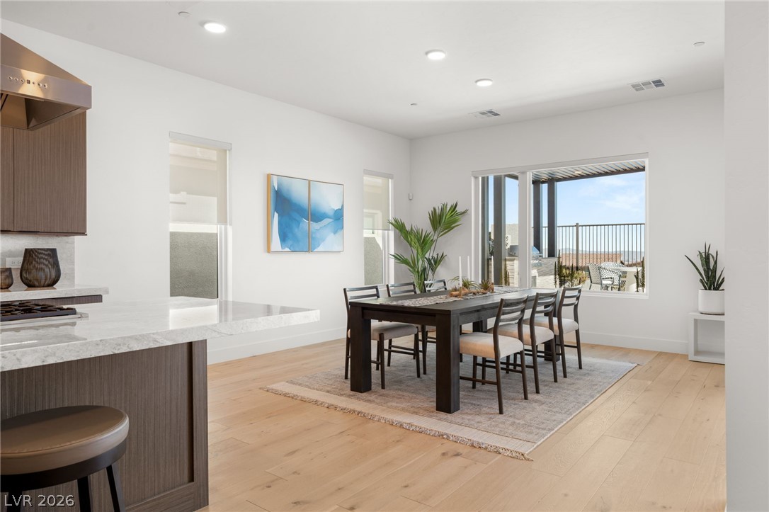508 Vista Sunset Avenue