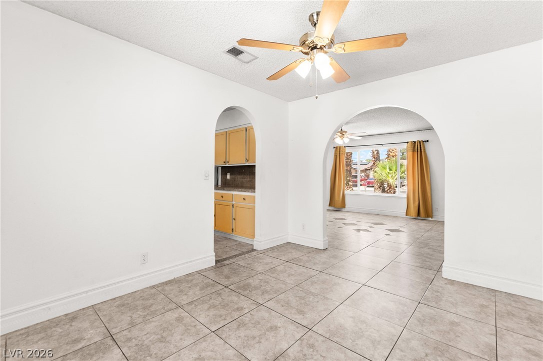 2403 Bonita Lane