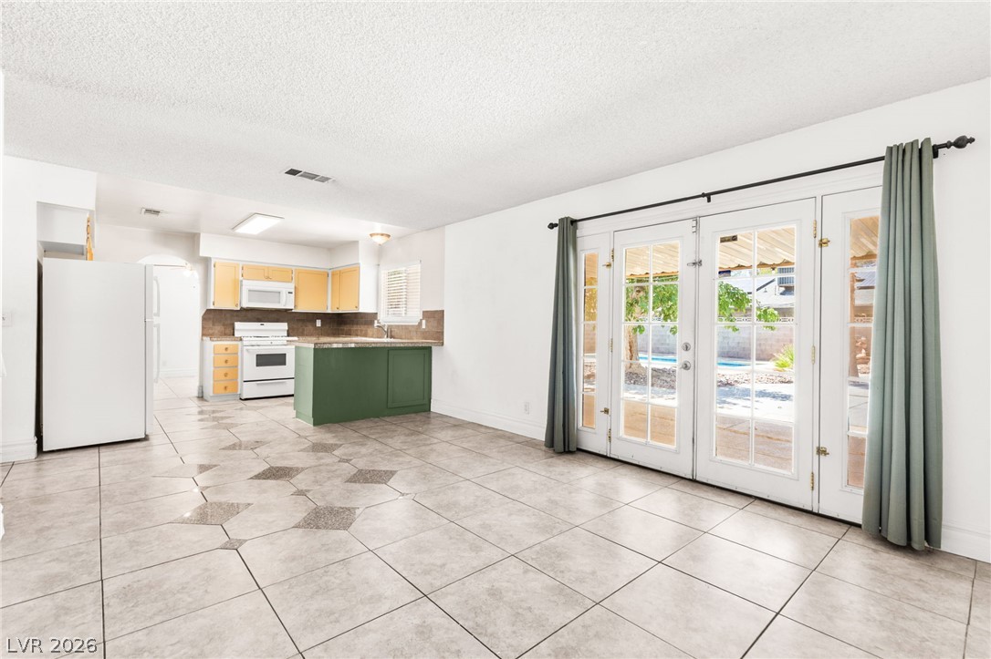 2403 Bonita Lane