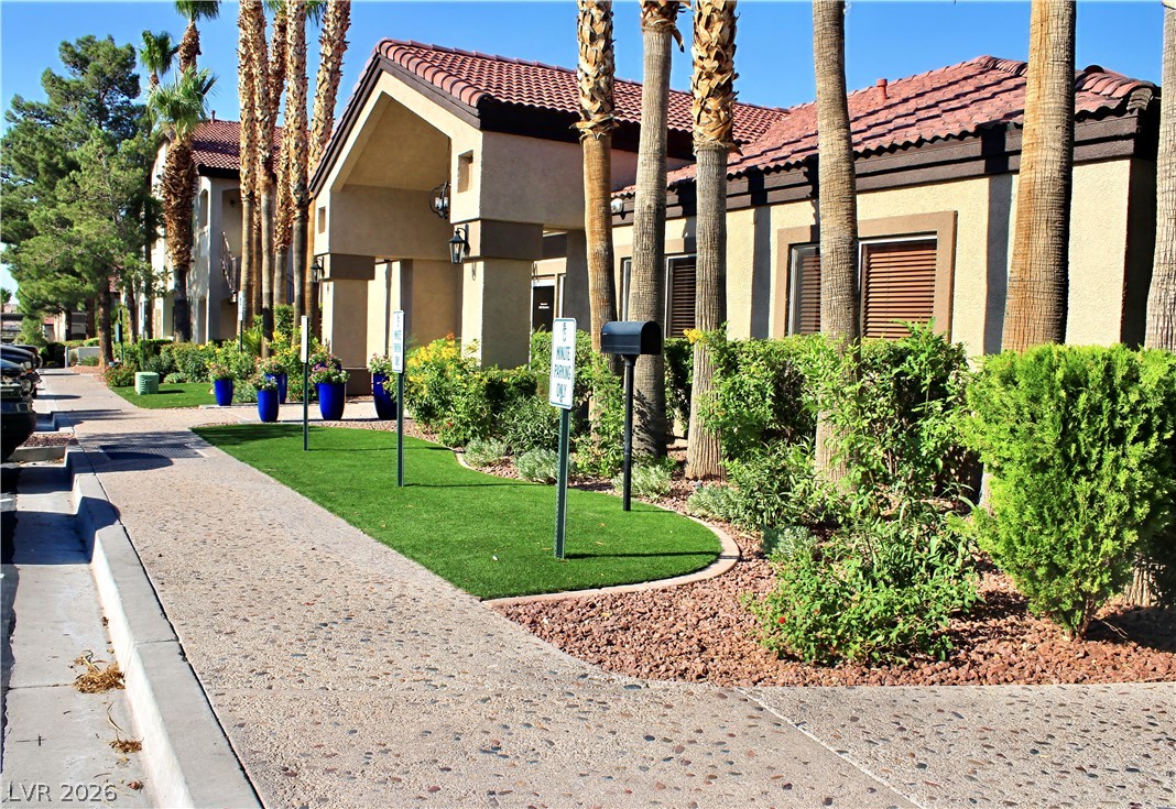 3540 Cactus Shadow Street 102