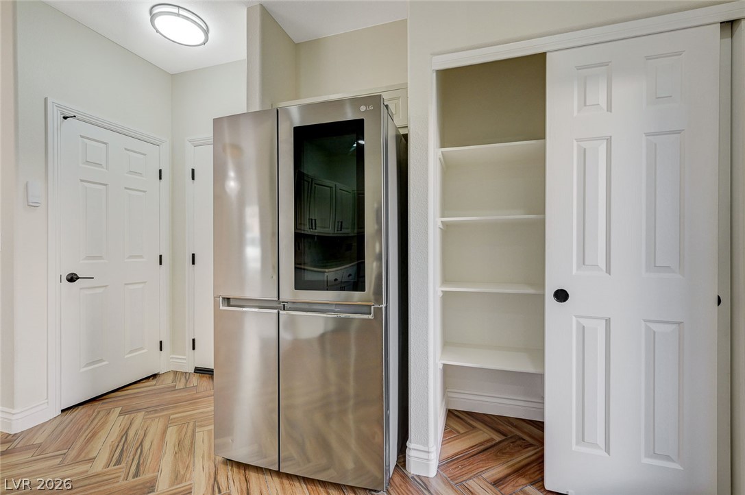 8838 Red Raven Court