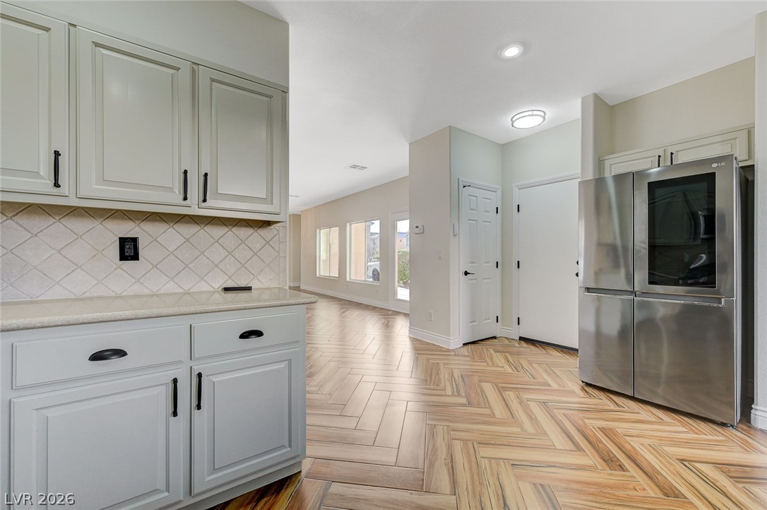 8838 Red Raven Court