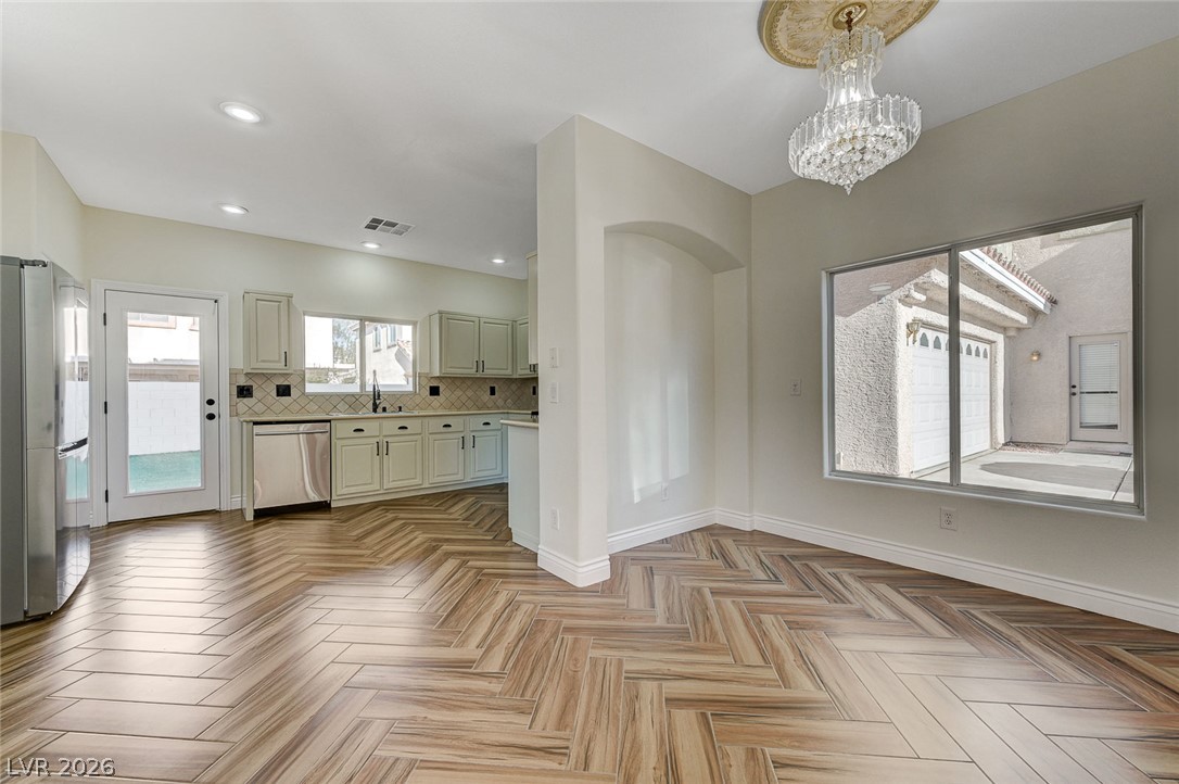 8838 Red Raven Court