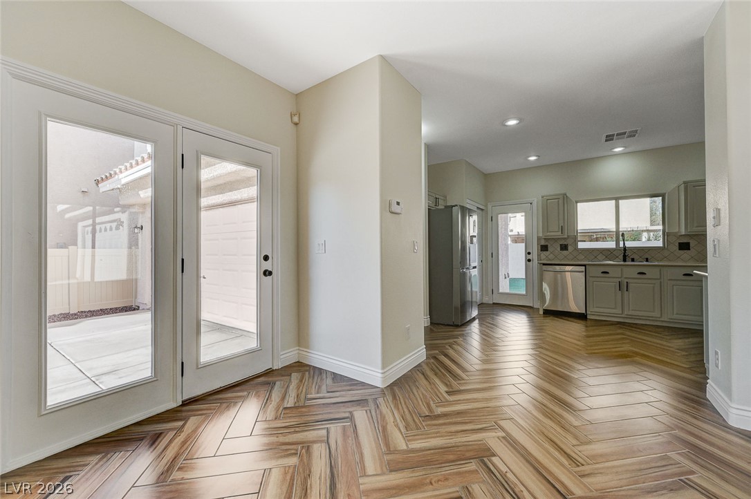 8838 Red Raven Court