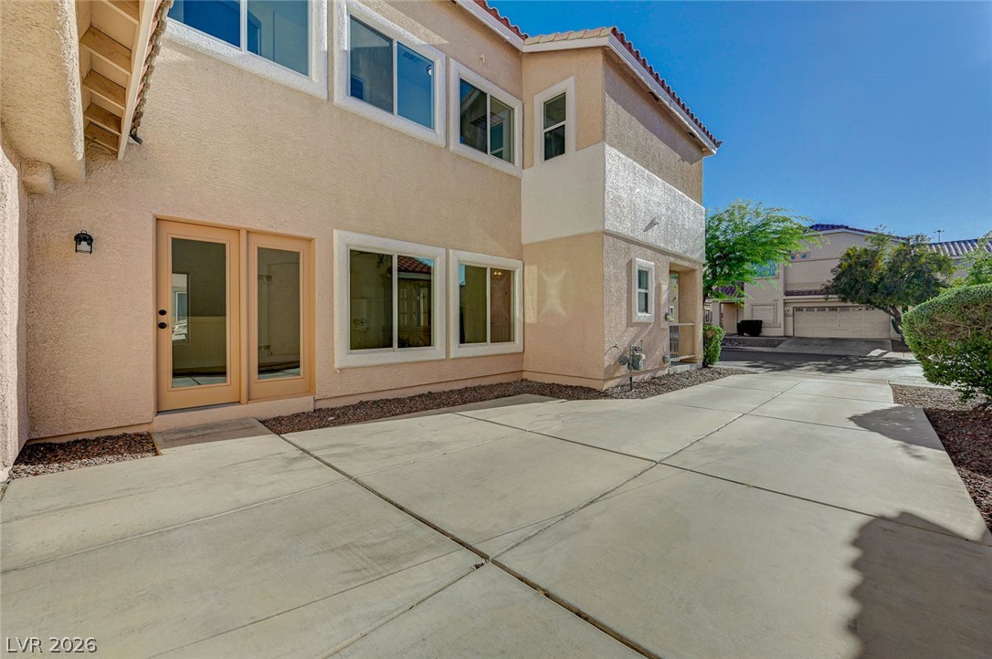 8838 Red Raven Court