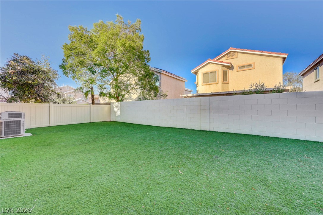 8838 Red Raven Court