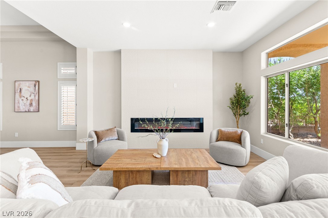 3024 Highland Falls Drive