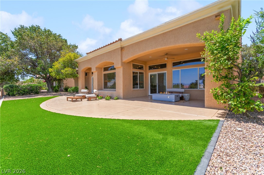 3024 Highland Falls Drive