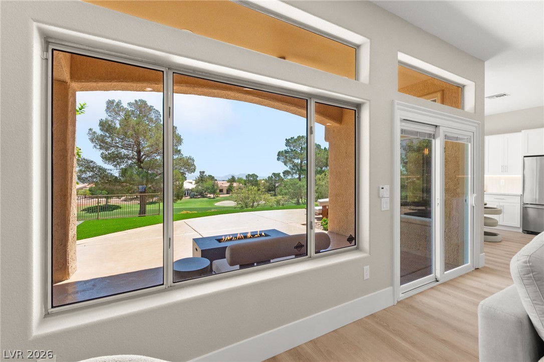 3024 Highland Falls Drive