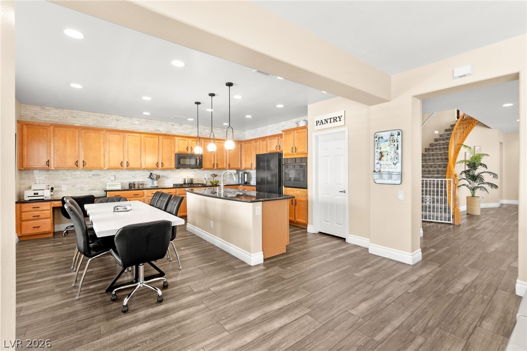 2524 Sturrock Drive
