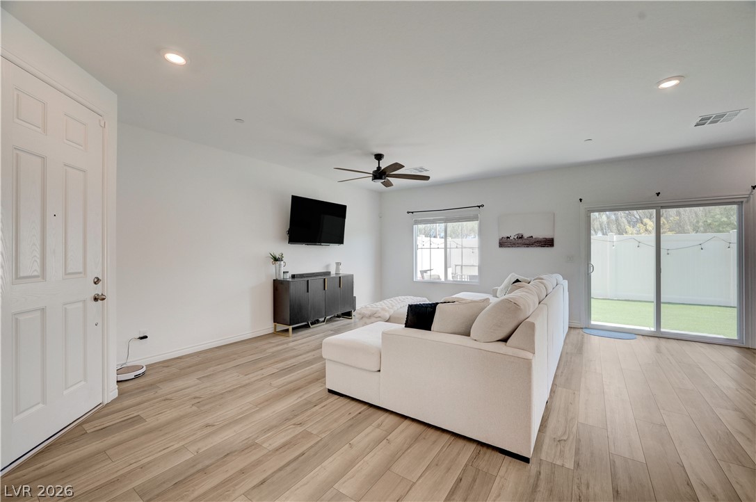 7204 North Decatur Boulevard 3