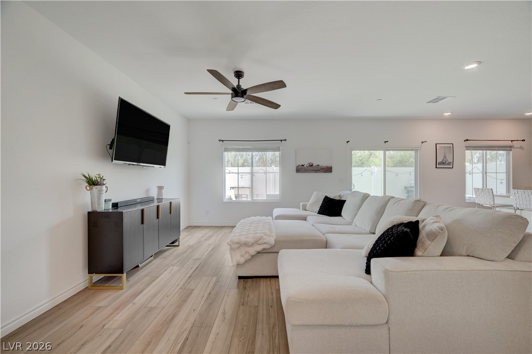 7204 North Decatur Boulevard 3