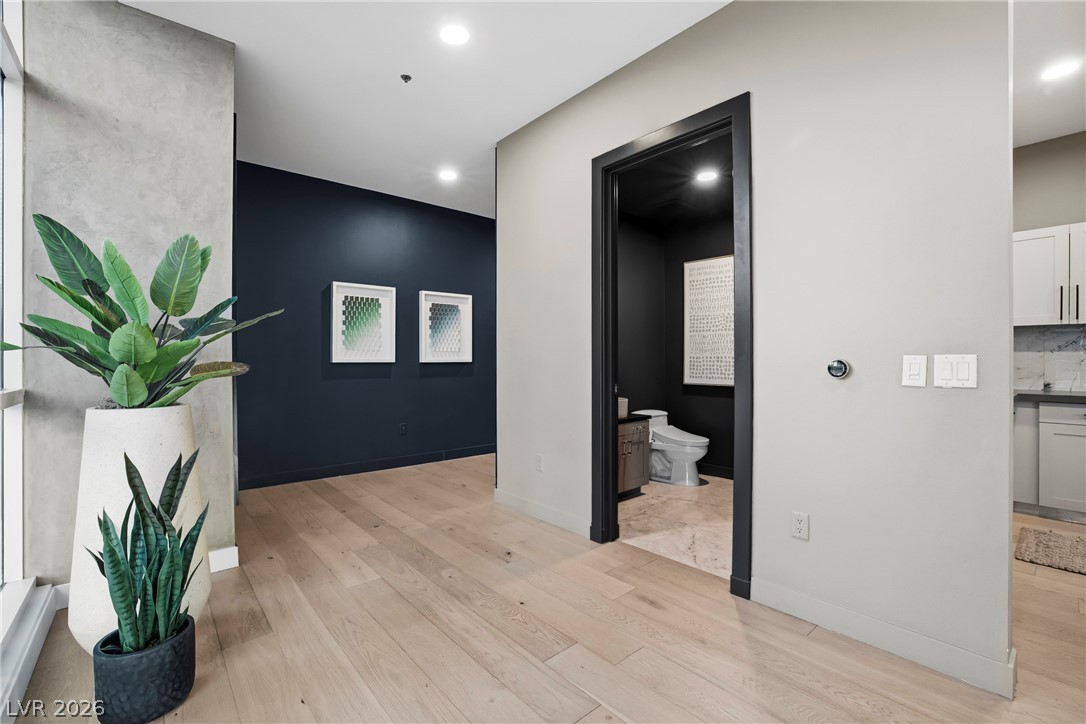 4575 Dean Martin Drive 307