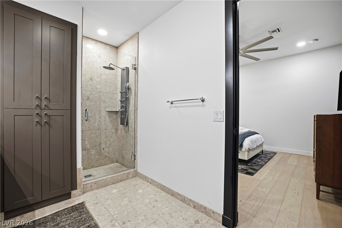 4575 Dean Martin Drive 307