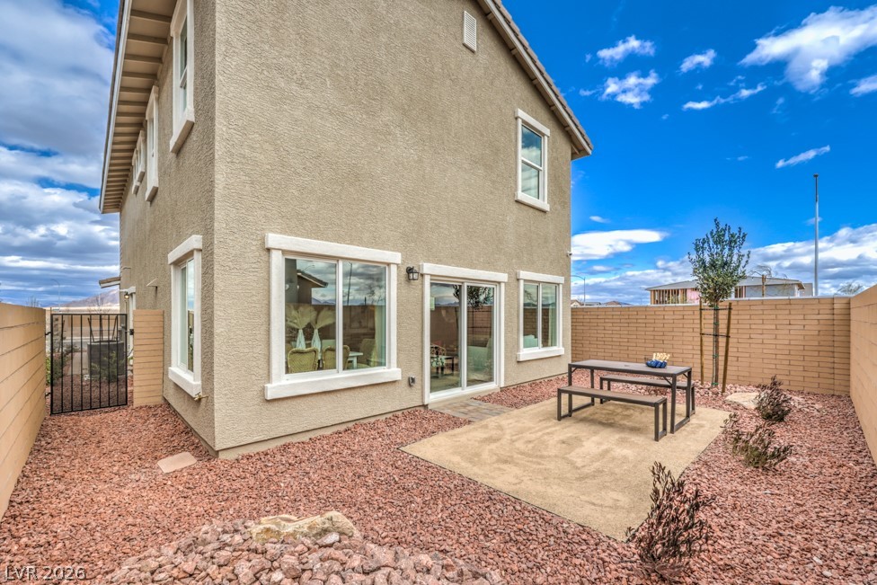 1097 Saffron Toucan Lane