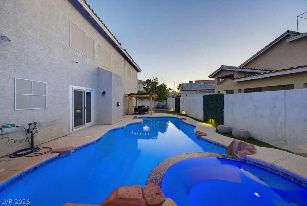 7424 Alcove Glen Court