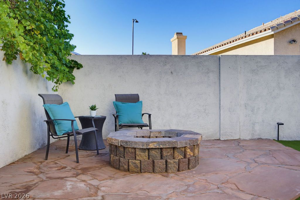 7424 Alcove Glen Court
