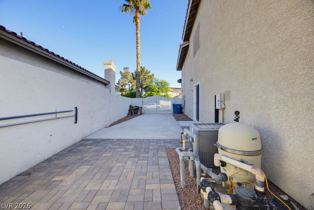 7424 Alcove Glen Court