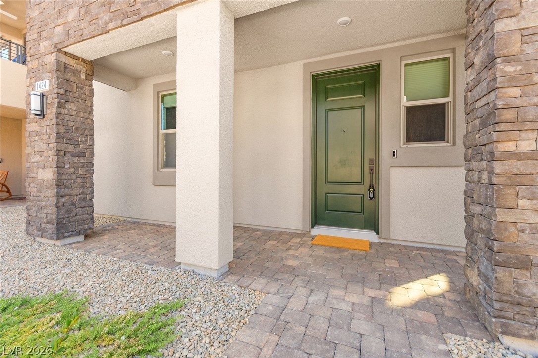 1424 Nocturnal Flight Street