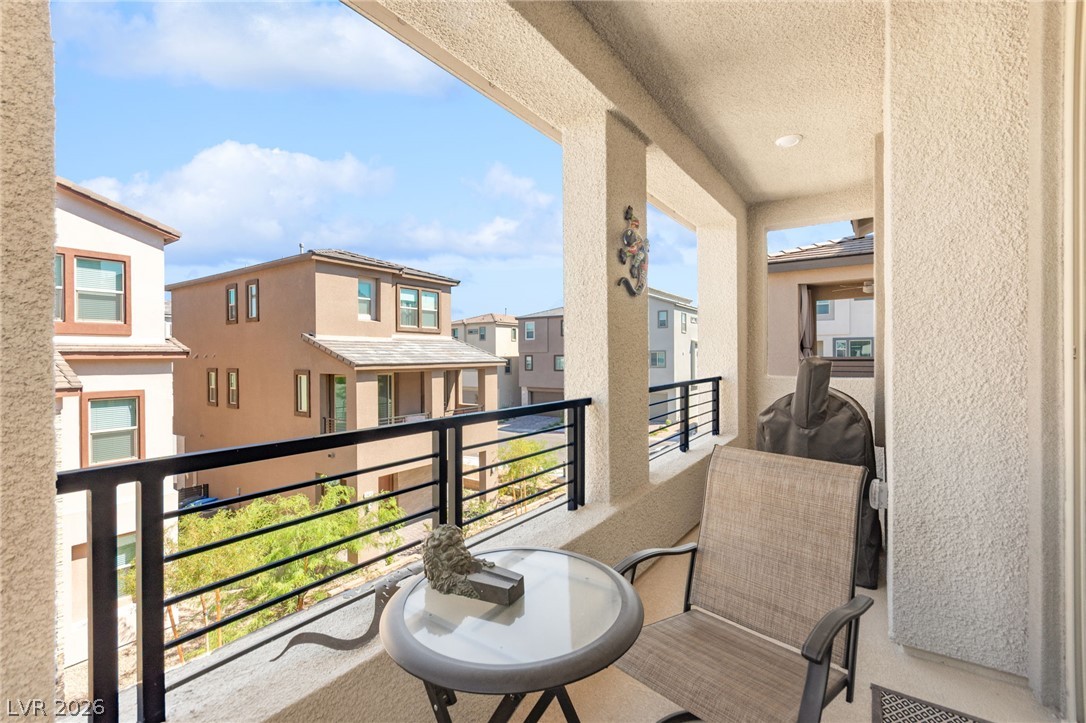 1424 Nocturnal Flight Street