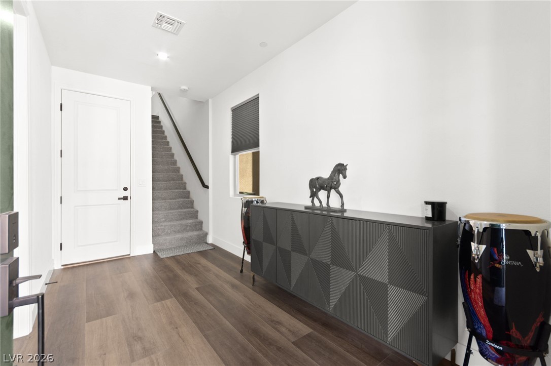 1424 Nocturnal Flight Street