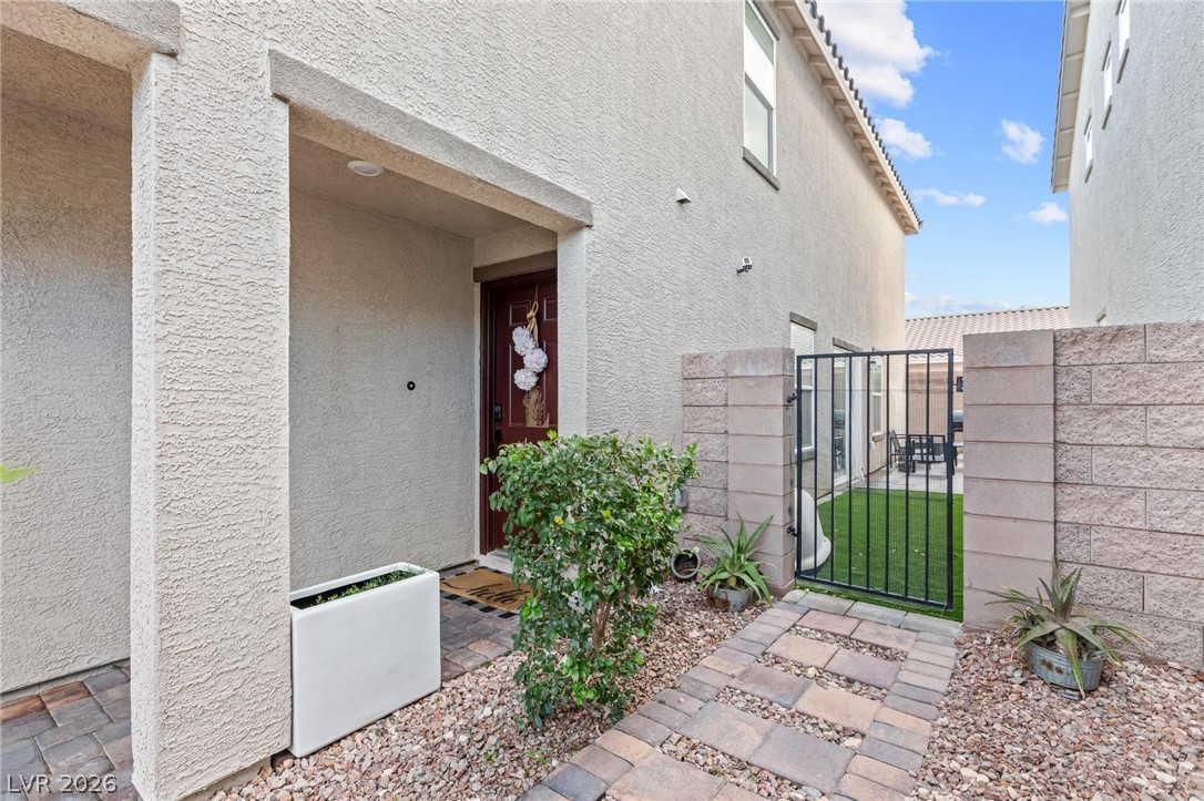 9247 Quartz Hills Avenue