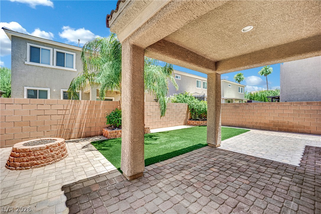6648 Autumn Breeze Street
