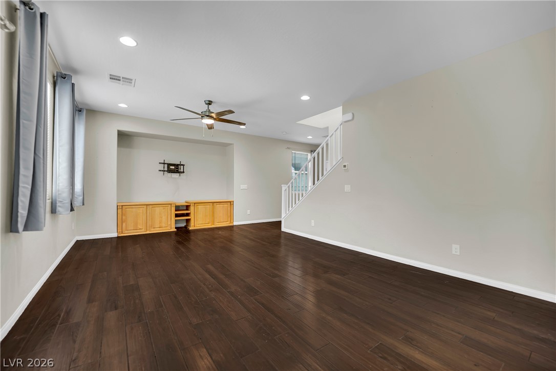 6648 Autumn Breeze Street