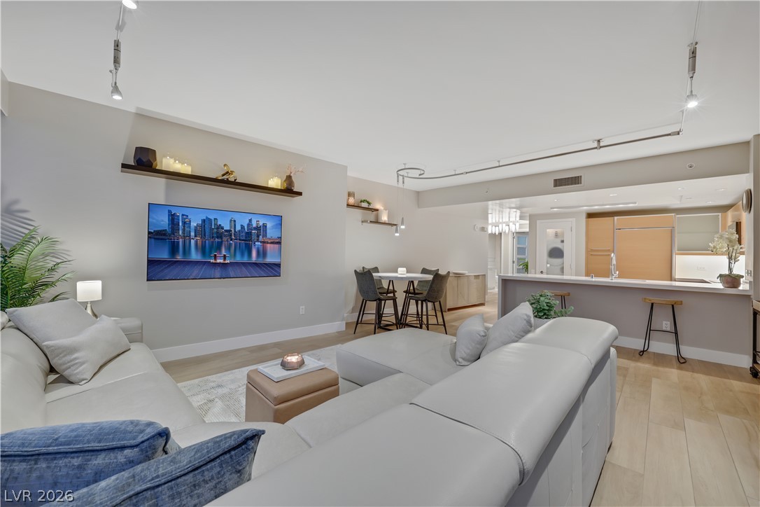 322 Karen Avenue 2902