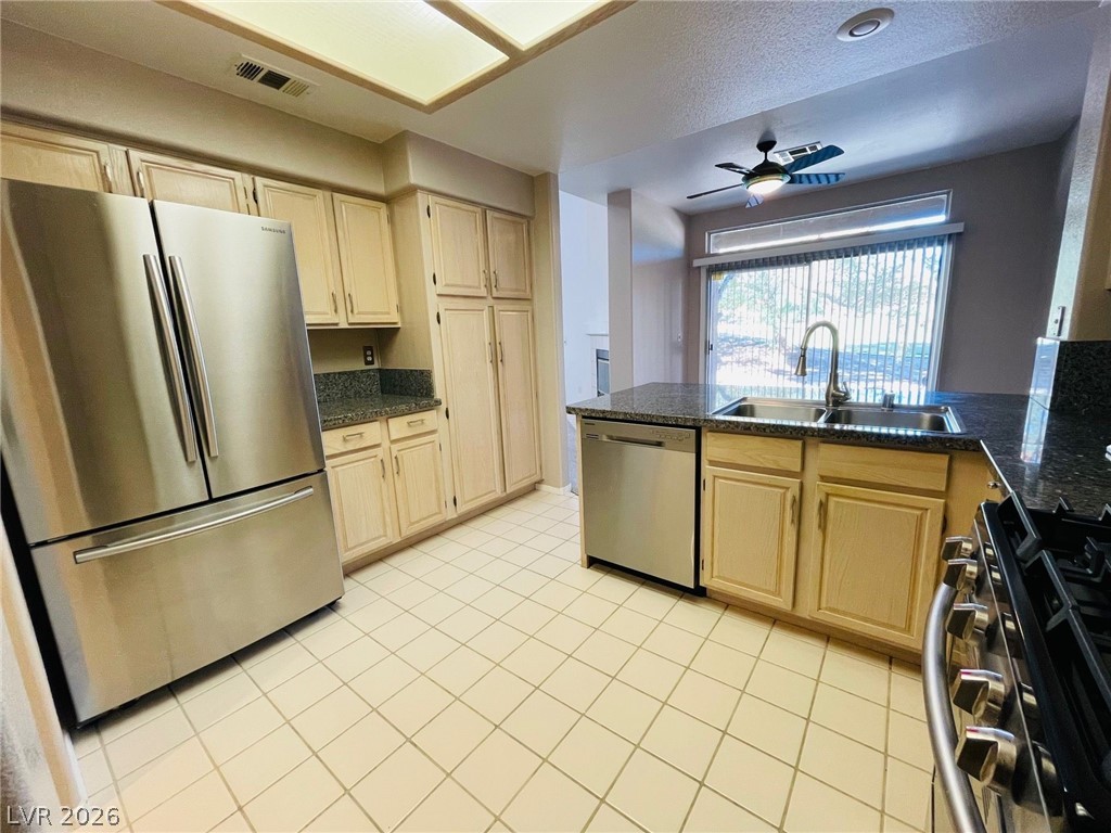 5409 La Patera Lane