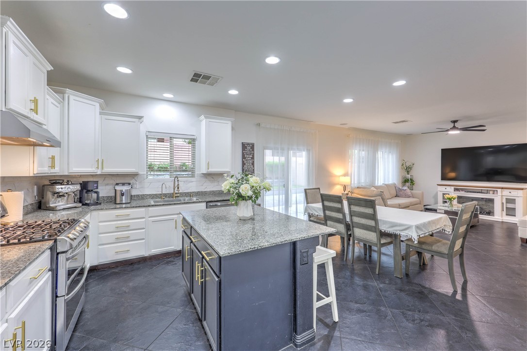 8095 Mosaic Sunrise Lane