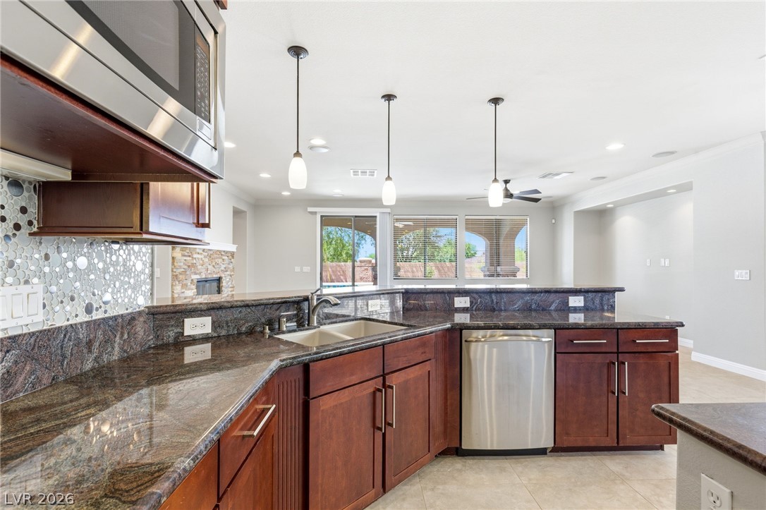 6644 Natalia Court