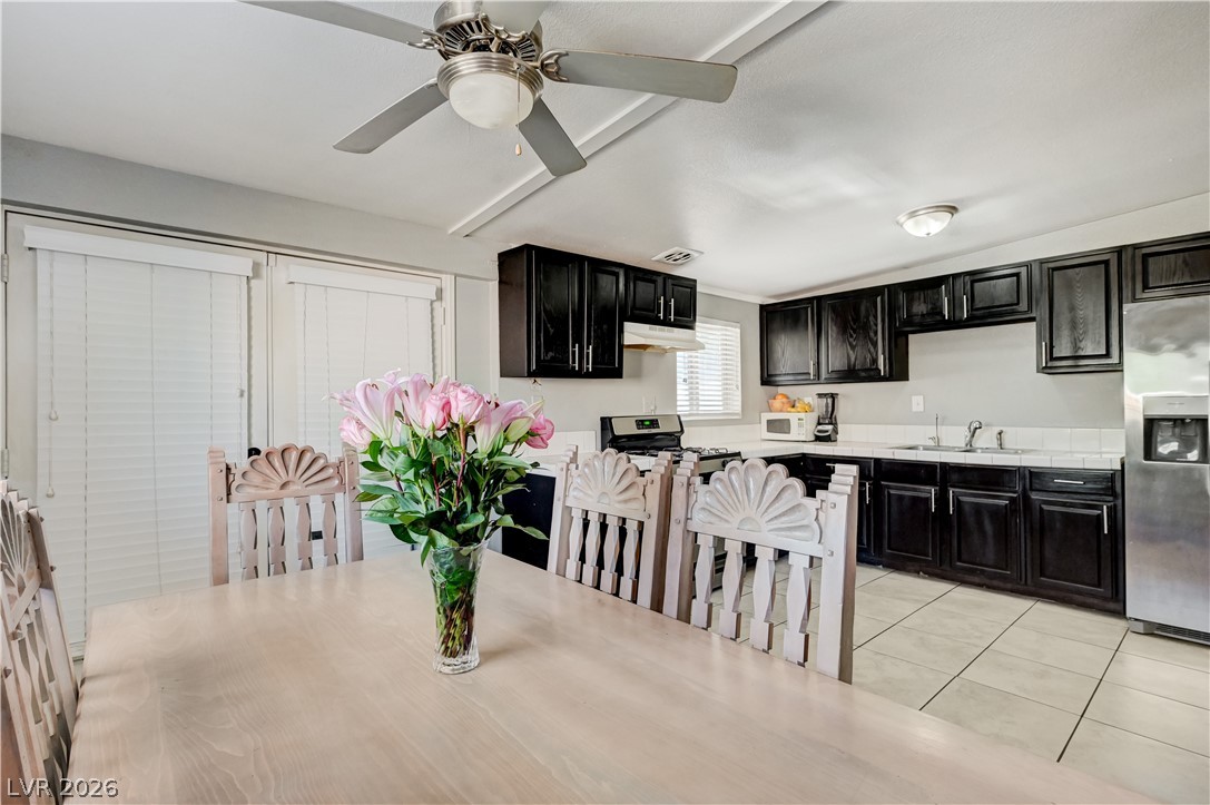 2829 Emmons Avenue
