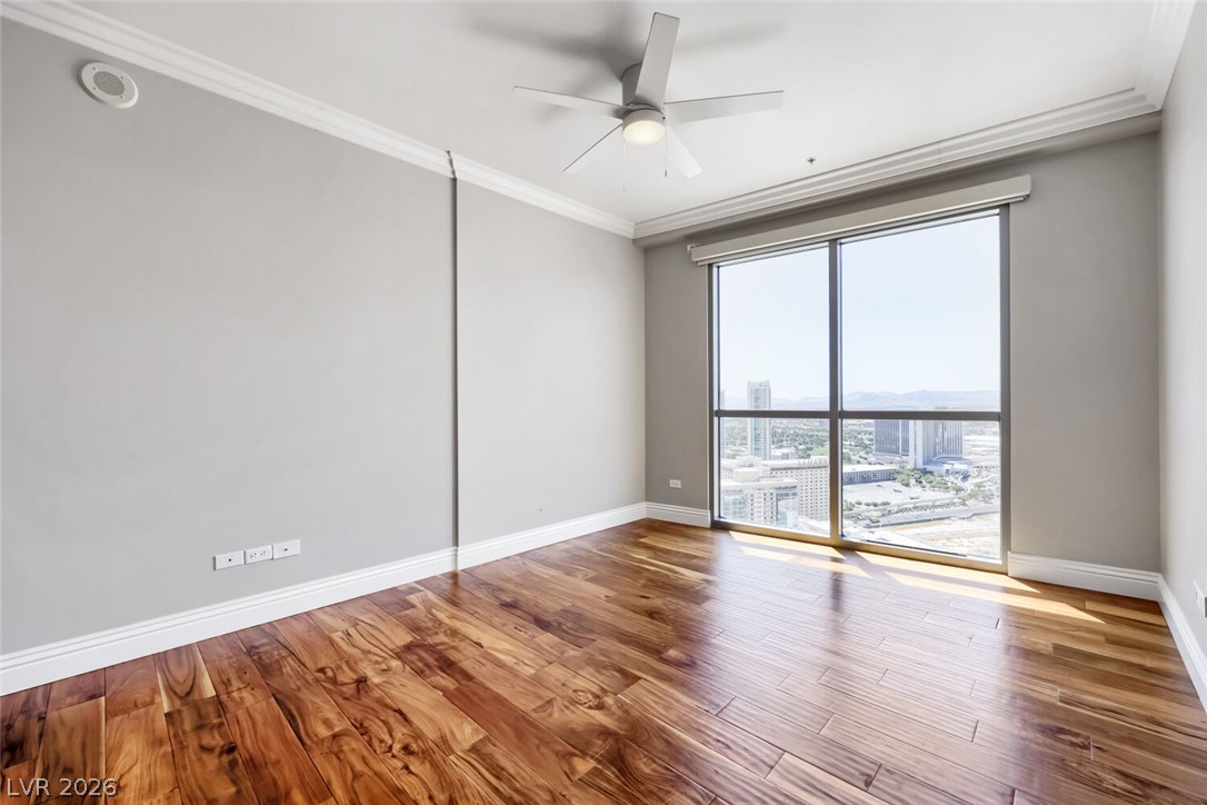 200 West Sahara Avenue 3906
