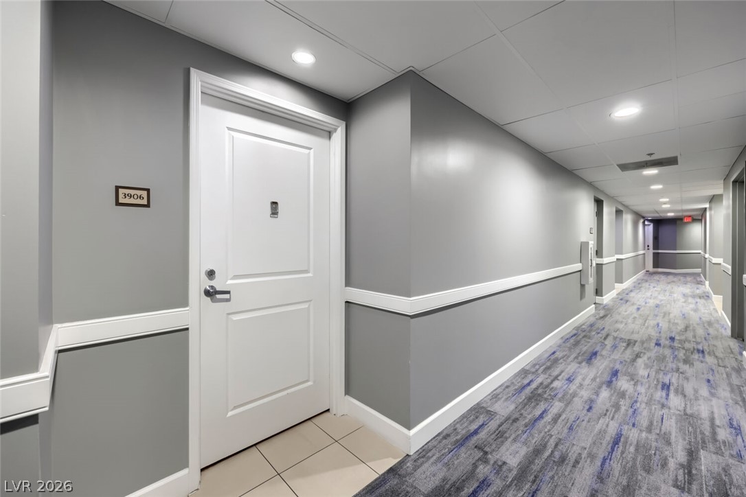 200 West Sahara Avenue 3906