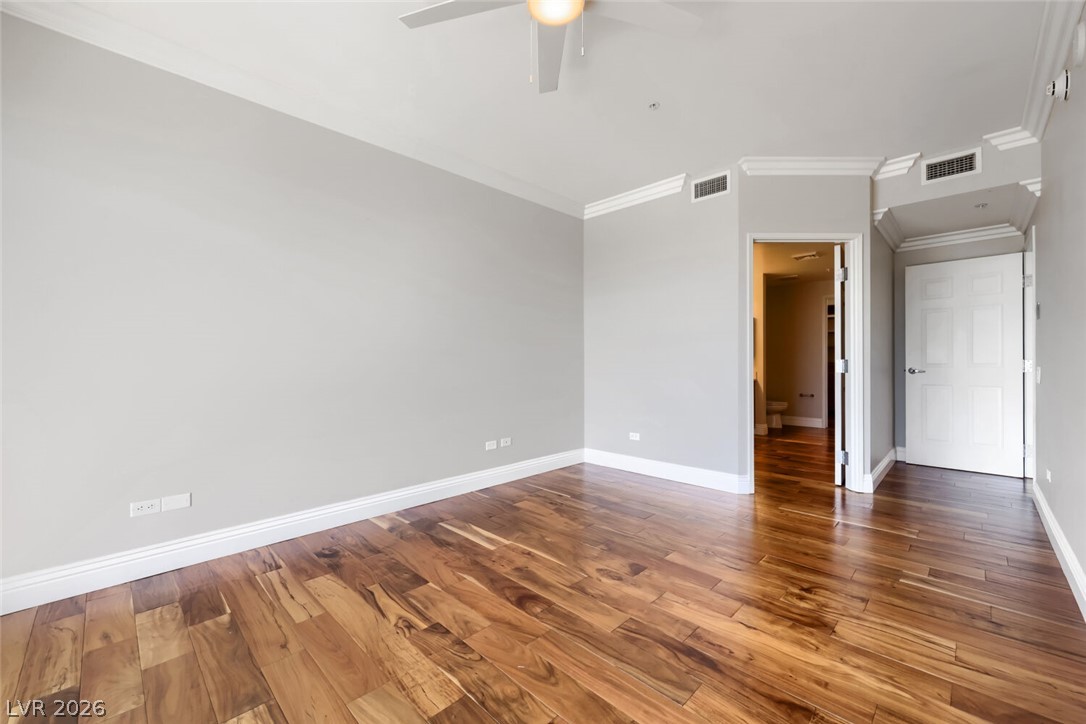 200 West Sahara Avenue 3906