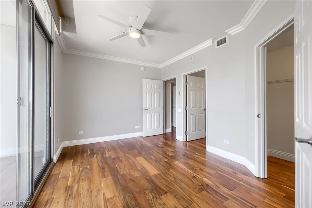 200 West Sahara Avenue 3906