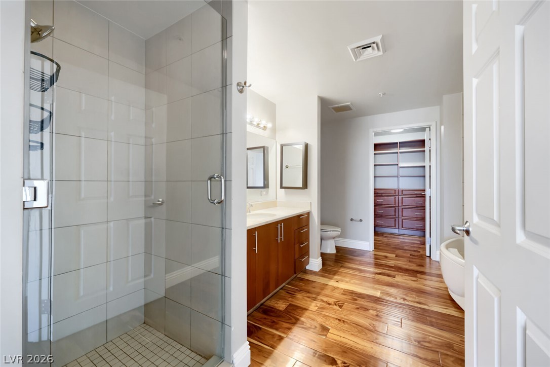200 West Sahara Avenue 3906