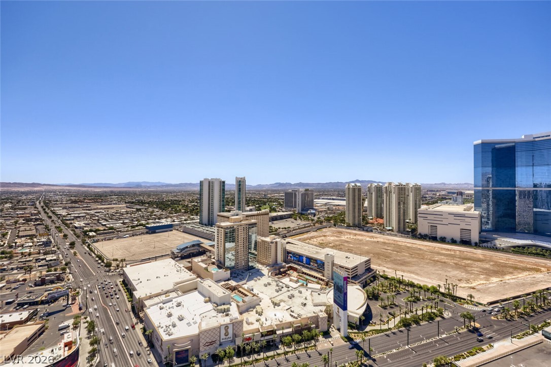 200 West Sahara Avenue 3906