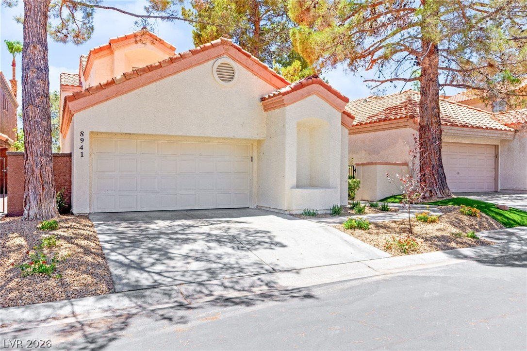 8941 Diamond Falls Drive