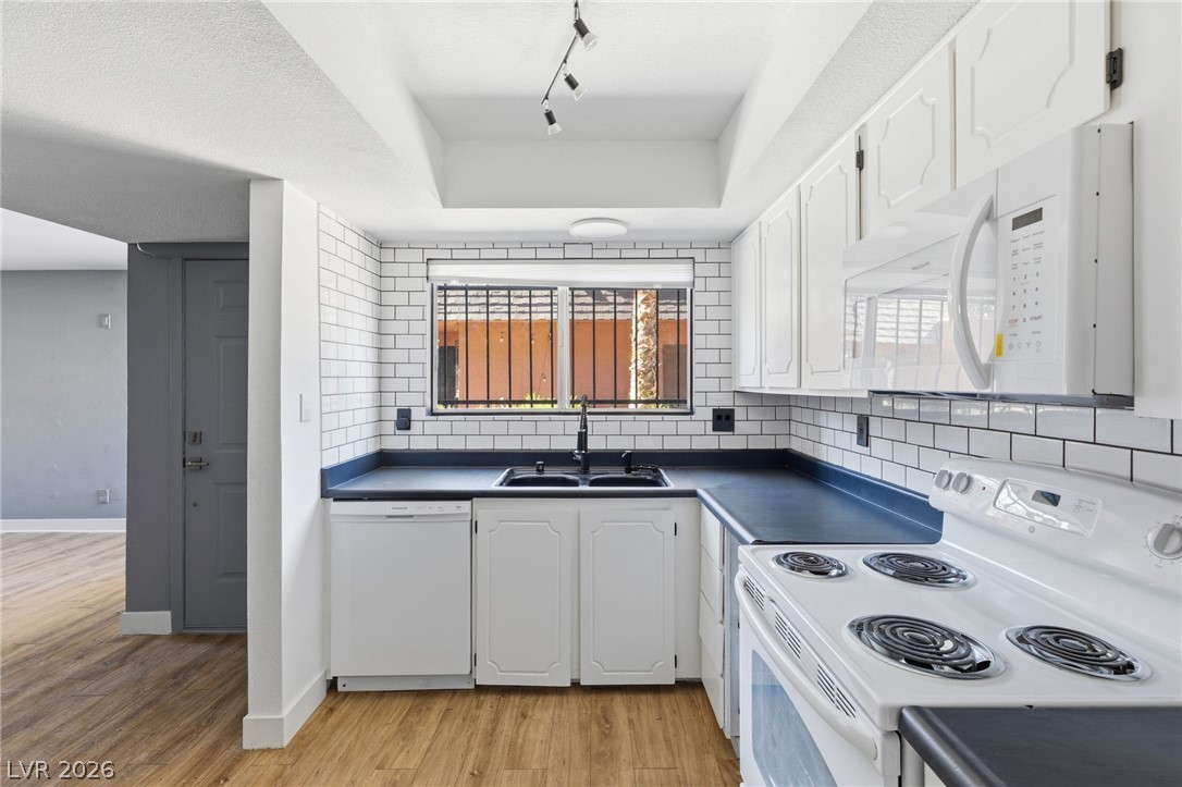 4622 Grand Drive 3