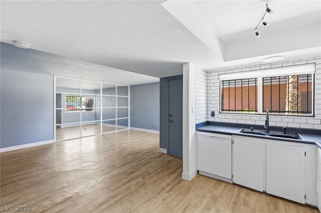 4622 Grand Drive 3