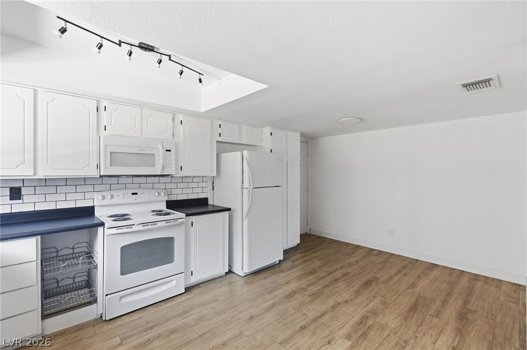 4622 Grand Drive 3