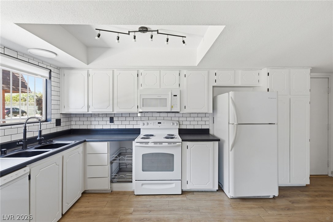 4622 Grand Drive 3