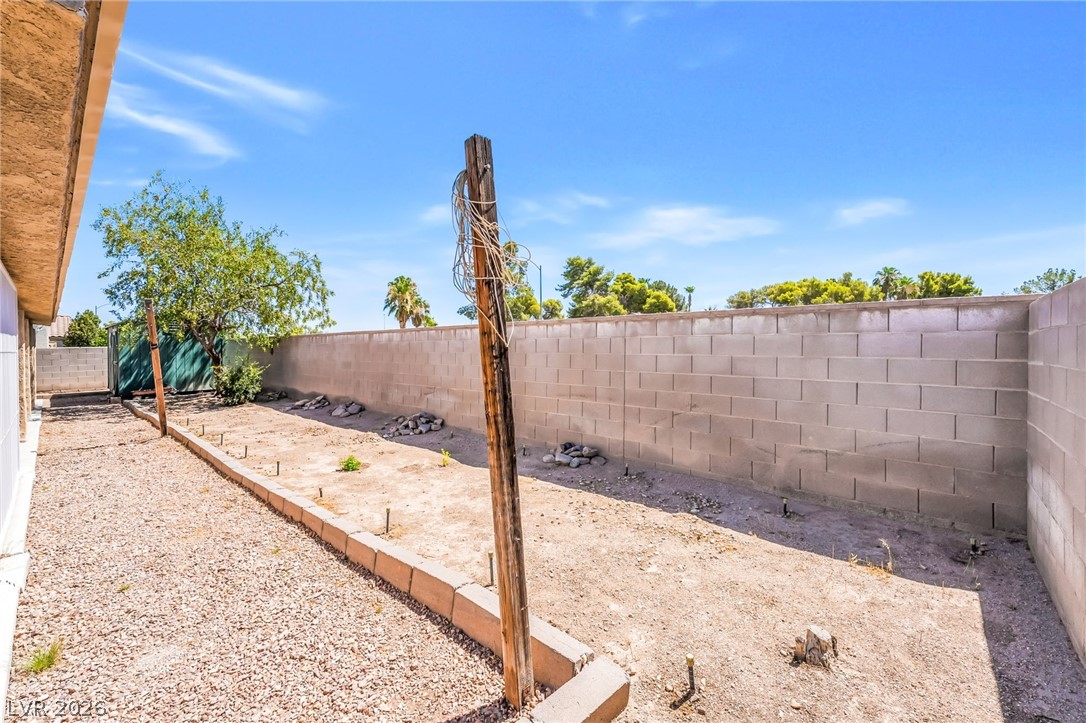 7628 Poppy Meadow Street